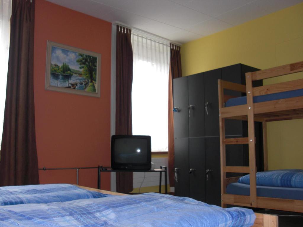 Albergue Back-Packer Federnhut Schaffhausen Exterior foto